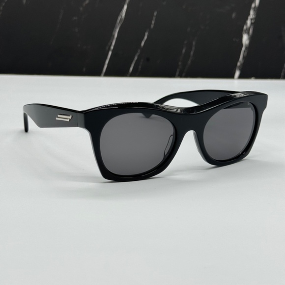 NEW BV1061S 001 BOTTEGA VENETA BLACK GREY SQUARE SUNGLASSES BOTTEGA VENETA - Picture 5 of 10